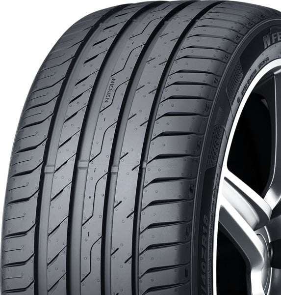 Nexen N`FERA Sport SUV